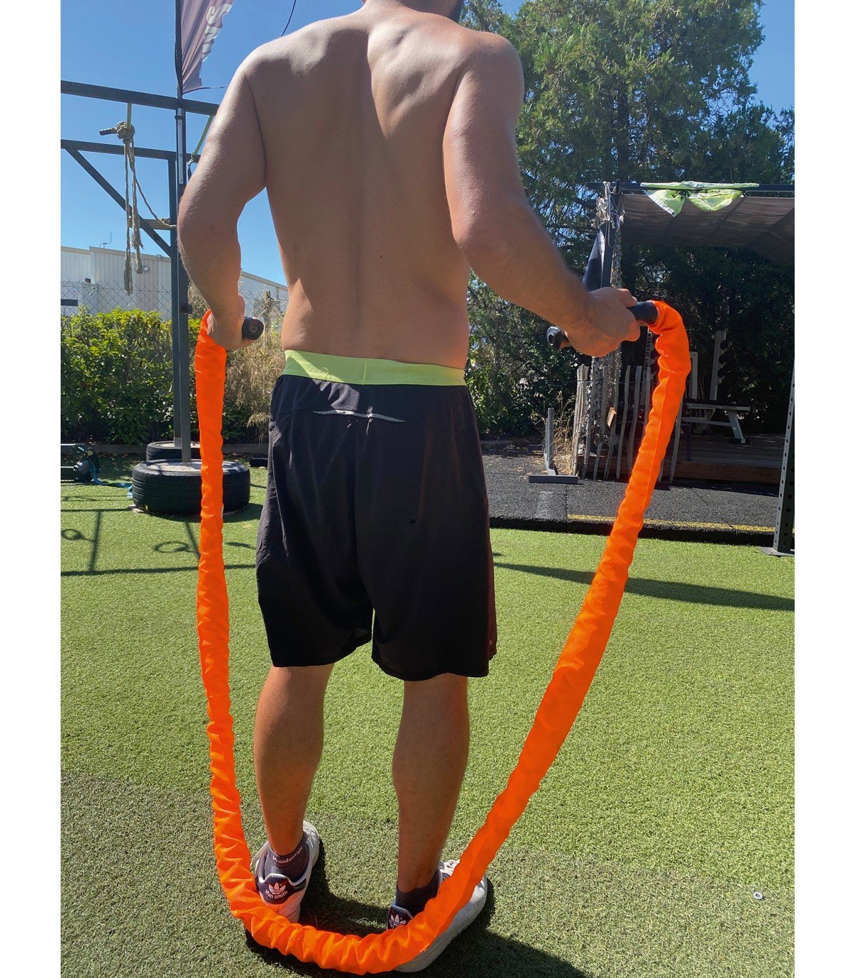 Cuerda para saltar pesada, 3 metros de longitud. Color naranja