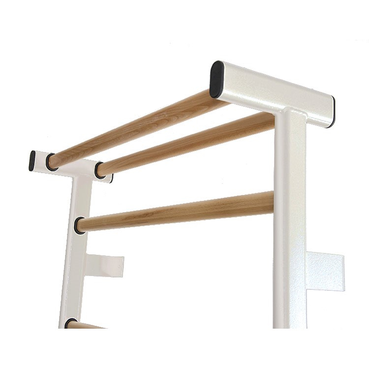 Espaldera con 13+1 peldaños de madera y estructura de acero Espaldera con 13+1 peldaños de madera y estructura de acero