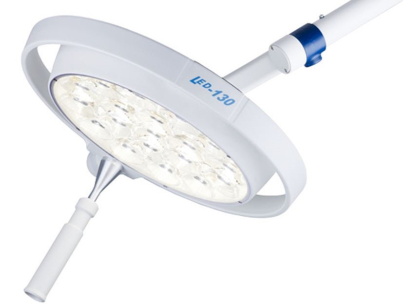 Lámpara de cirugía LED 130 Dental, 65.000lux a 1m, Dr Mach. Anclaje a pared Lámpara de cirugía LED 130 Dental, 65.000lux a 1m, Dr Mach. Anclaje a pared