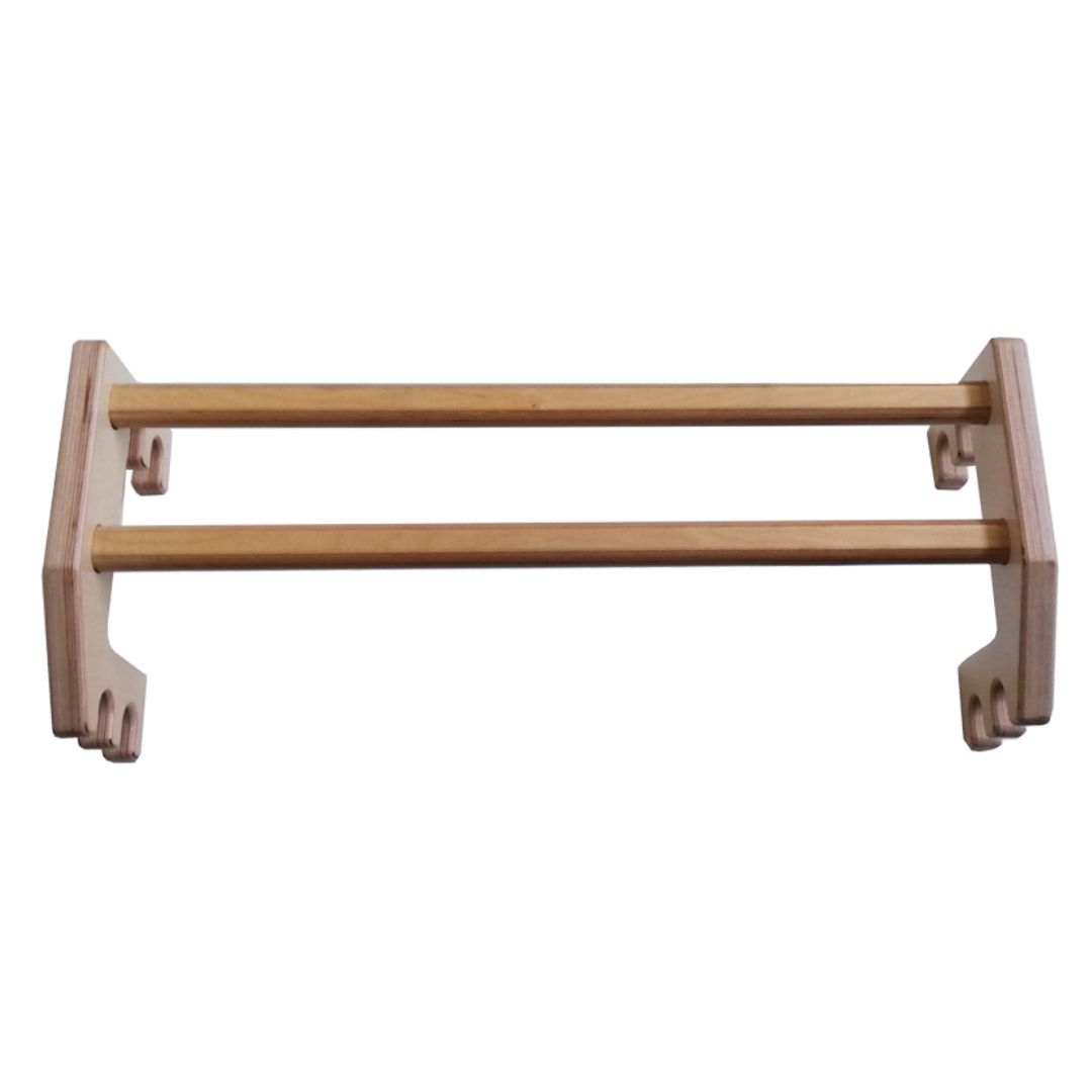 Soporte con barras adicionales para espaldera recta de madera con 17 peldaños Soporte con barras adicionales para espaldera recta de madera con 17 peldaños