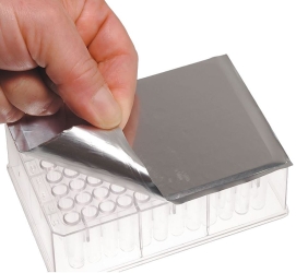 Film de aluminio sellador para placas de microtubos. Caja de 100 unidades | MICROTUBOS Y PLACAS